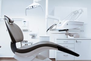 חידוש טיפול שורש – למה חשוב לטפל בשיניים שלנו?